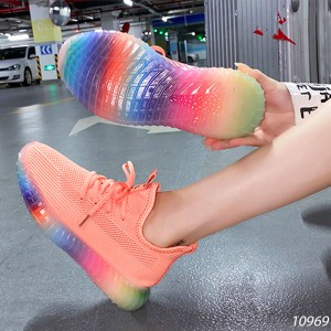 Giày thể thao vải dệt nữ 10969