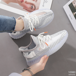 Giày thể thao vải dệt nữ 10980