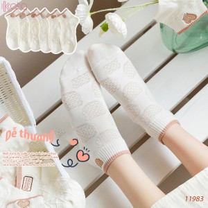 Tất vớ cổ ngắn vải bông mỏng mát thoáng khí thêu hình nữ 11983