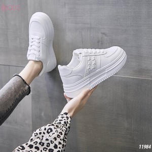 Giày thể thao trắng thoáng khí  đế cao su êm ,giày sinh viên phong cách Hàn Quốc 11984