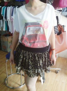 Áo thun cánh dơi hình xe hơi