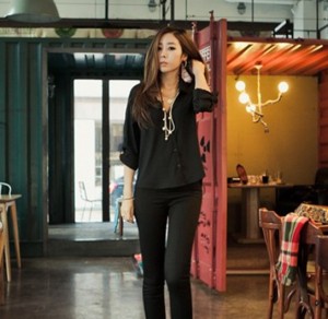 Áo sơ mi màu đen