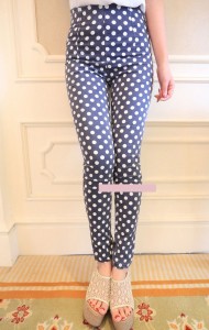 Quần cạp cao chấm bi xanh trắng