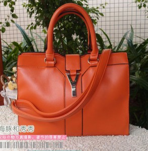 Túi da khóa chữ Y màu cam