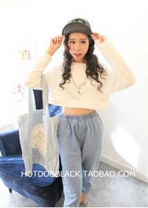 Áo thun croptop dài tay màu trắng