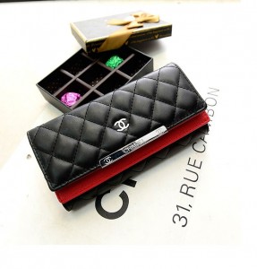 Ví cầm tay Chanel 4462