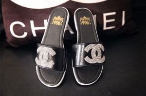 Dép bệt Chanel đính hạt 4820