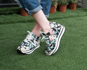 Giày chữ N in hoa 5313