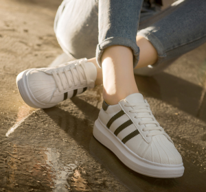 Giày thể thao 3 sọc đen 7475