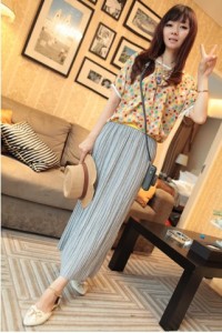 T-shirt ngắn tay hình hoa nhỏ liti