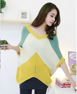 Áo len cánh dơi cổ chữ V màu vàng