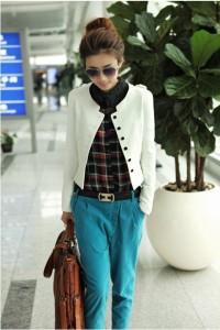 Áo khoác cổ tròn màu trắng