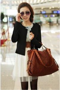 Áo khoác cổ tròn màu đen