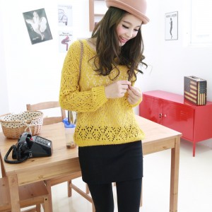 Áo len lỗ màu vàng