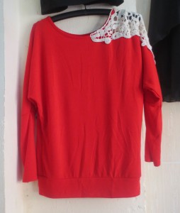 T-shirt cánh dơi màu đỏ