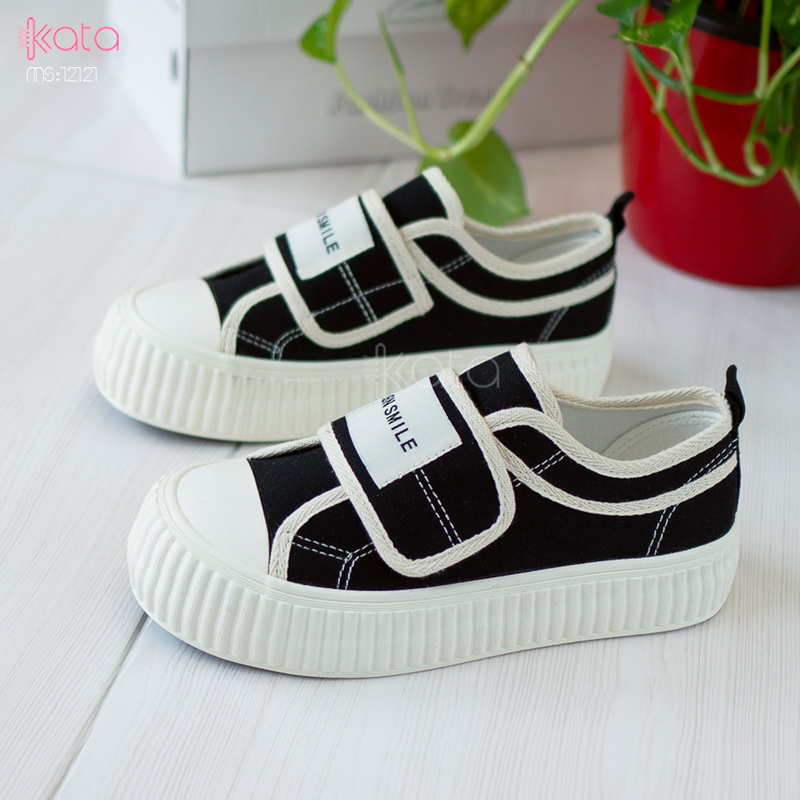 Giày vải khóa dán nữ, giày dạo phố sinh viên phong cách Hàn Quốc 12123
