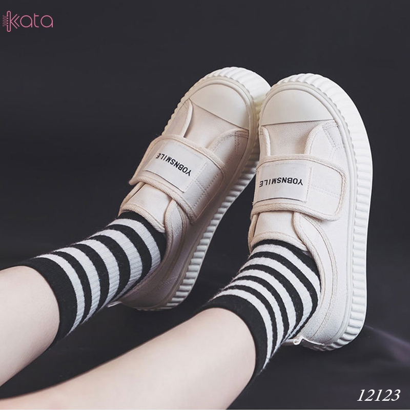 Giày vải khóa dán nữ, giày dạo phố sinh viên phong cách Hàn Quốc 12123