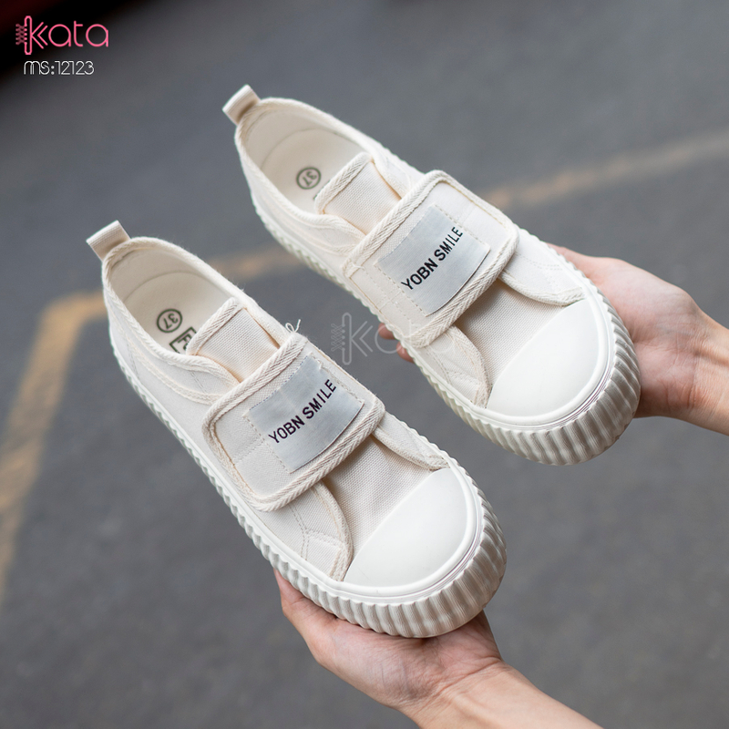 Giày vải khóa dán nữ, giày dạo phố sinh viên phong cách Hàn Quốc 12123
