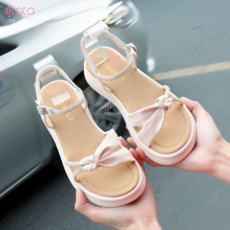 Dép sandal khóa cài nữ mùa hè đế bằng 12171