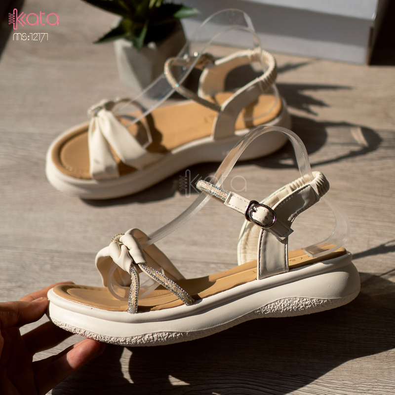 Dép sandal khóa cài nữ mùa hè đế bằng 12171