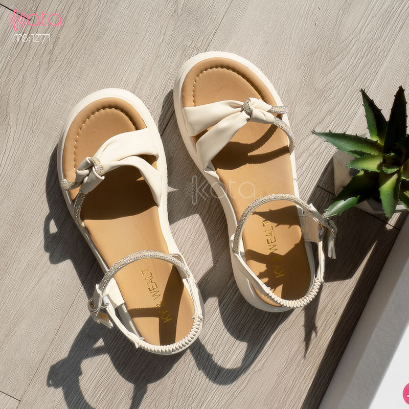 Dép sandal khóa cài nữ mùa hè đế bằng 12171