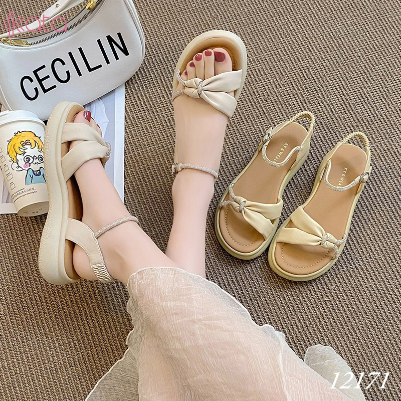 Dép sandal khóa cài nữ mùa hè đế bằng 12171