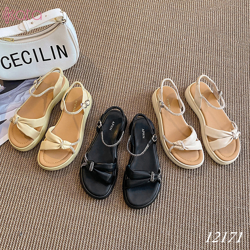 Dép sandal khóa cài nữ mùa hè đế bằng 12171