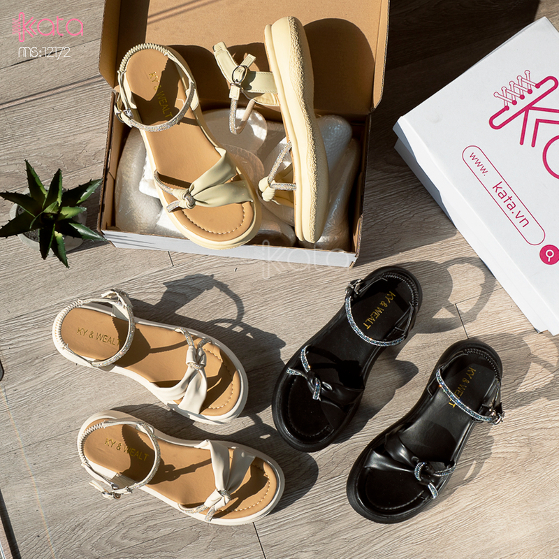 Dép sandal khóa cài nữ mùa hè đế bằng 12171