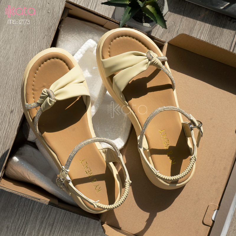 Dép sandal khóa cài nữ mùa hè đế bằng 12171