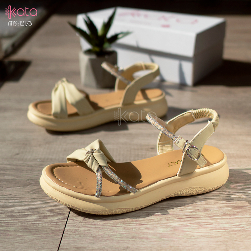 Dép sandal khóa cài nữ mùa hè đế bằng 12171