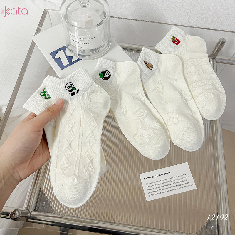 Tất vớ cổ ngắn ,tất cotton thoáng khí thêu hình nữ 12192