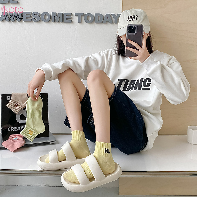 Tất vớ cổ ngắn ,tất cotton chất liệu tốt thoáng khí thêu chữ H 12194