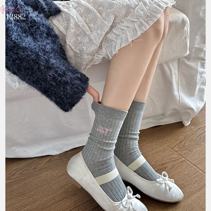 Tất thêu cao cấp phong các Hàn Quốc,vớ bông giữa bắp chân 12882