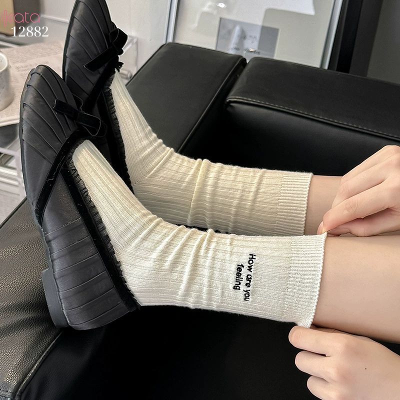 Tất thêu cao cấp phong các Hàn Quốc,vớ bông giữa bắp chân 12882