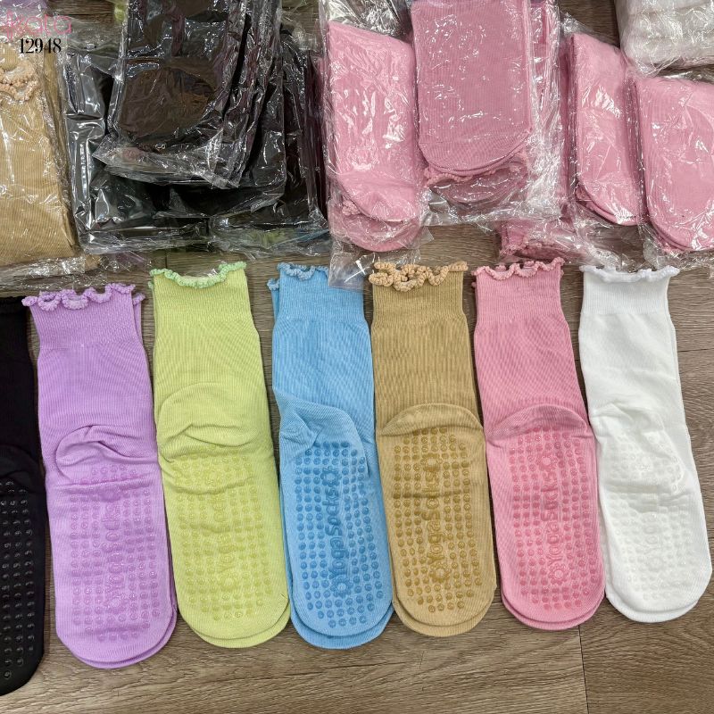 Tất thể thao chống trượt,vớ viền nấm yoga pilates 12948