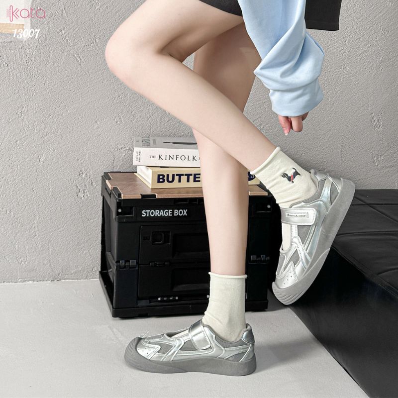 Tất cuộn mép thêu hình,vớ bông mềm mịn thấm hút mồ hôi 13007