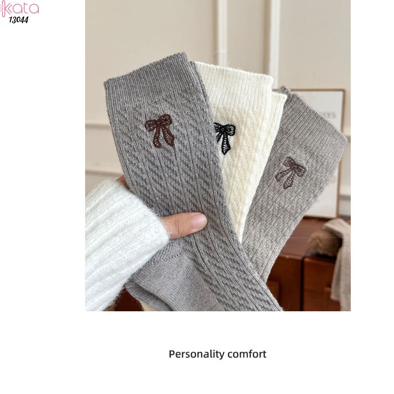 Tất bông dày mùa thu và mùa đông ,vớ giữa bắp chân thêu nơ 13044